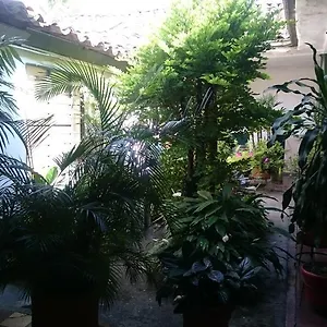 residencia-escorial.cali-hotels.com/